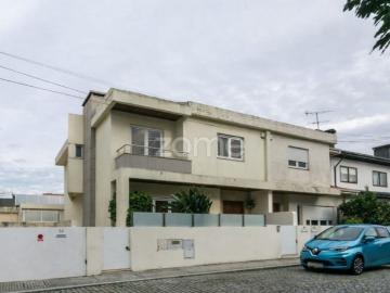 Vila Nova da Telha, Maia, Distrito de Porto