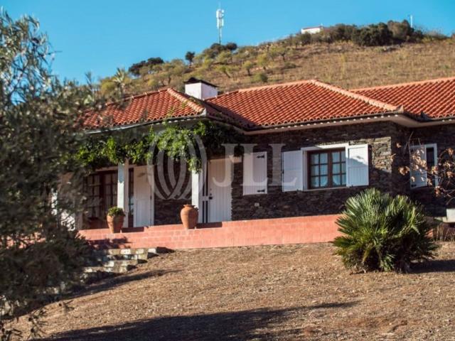Prestigiosa casa de 280 m² à venda Mogadouro, Bragança