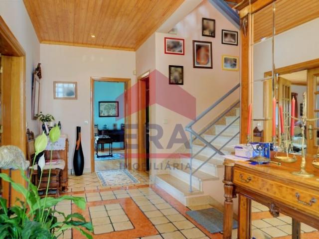 Prestigiosa casa de 287 m² à venda Portela, Bombarral, Leiria