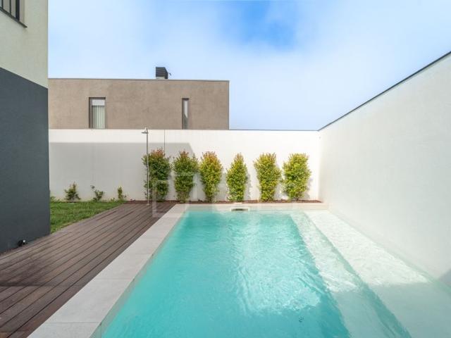 Prestigiosa casa de 289 m² à venda Salgueiros, Vila Nova de Gaia, Porto