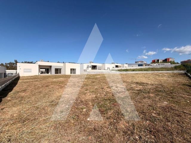 Prestigiosa casa de 292 m² à venda Leiria