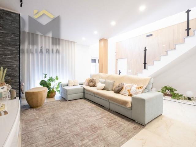 Prestigiosa casa de 202 m² à venda Castelo Branco, Portugal