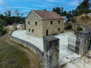 Prestigiosa casa de 220 m² à venda Almoster, Portugal