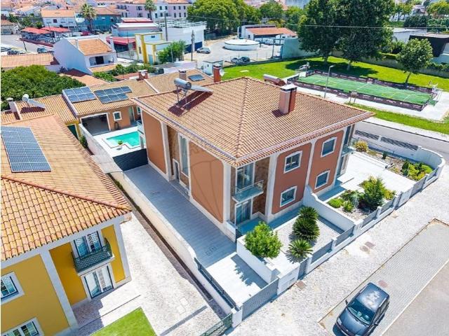Prestigiosa casa de 238 m² à venda Almeirim, Santarém