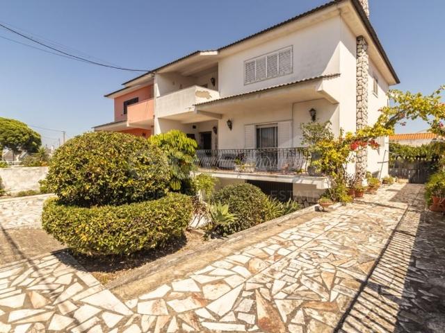 Casa de 351 m² à venda Palmela, Setúbal