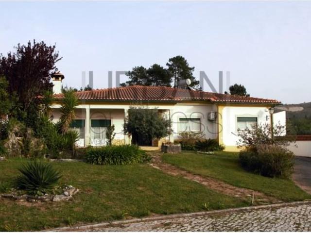 Casa de luxo de 363 m² à venda Porto de Mós, Portugal