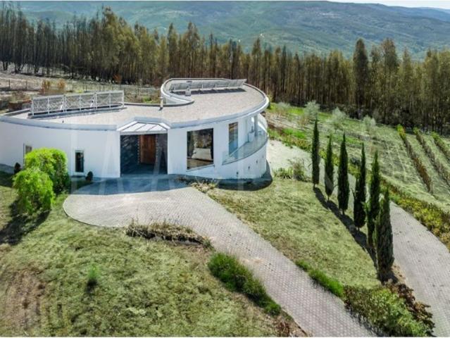 Prestigiosa casa de 382 m² à venda Arganil, Portugal