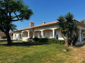 Prestigiosa casa de 388 m² à venda Aveiro
