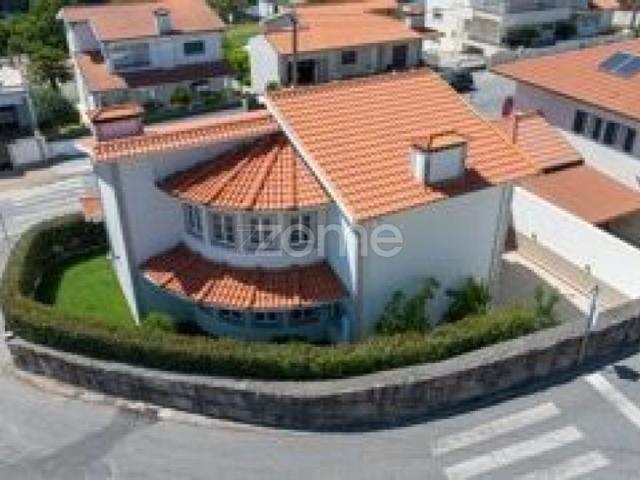 Prestigiosa casa de 390 m² à venda Vizela, Braga