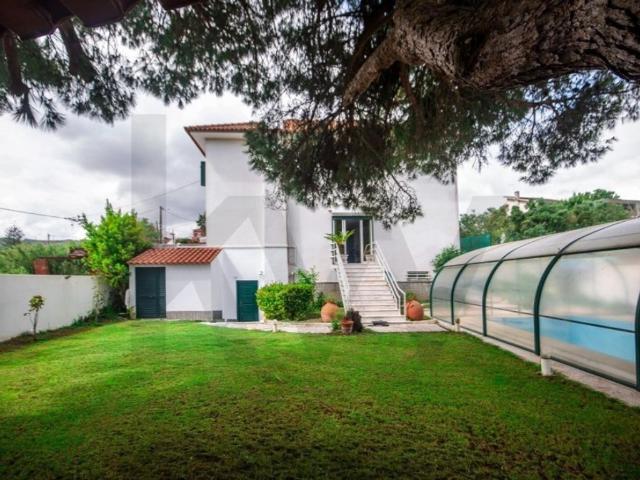 Prestigiosa casa de 300 m² à venda Loures, Portugal