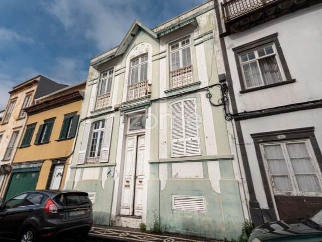 Prestigiosa casa de 309 m² à venda Ponta Delgada, Açores