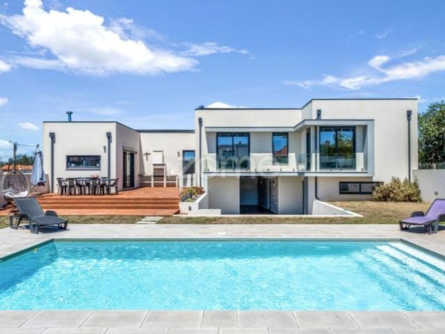 Prestigiosa casa de 317 m² à venda Ovar, Aveiro