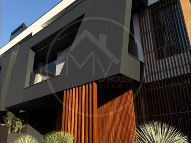 Prestigiosa casa de 325 m² à venda Guimarães, Portugal