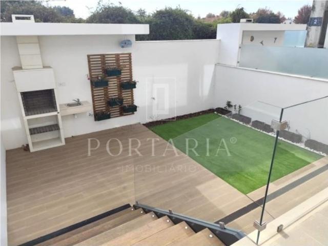 Prestigiosa casa de 326 m² à venda Aveiro