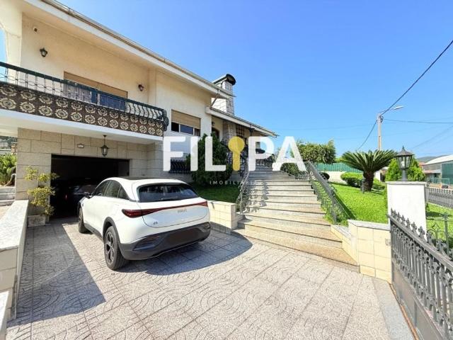 Casa de prestígio de 330 m² à venda Valongo, Portugal