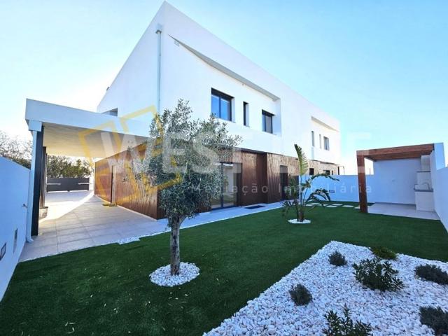 Prestigiosa casa de 336 m² à venda Centro, Mafra, Lisboa