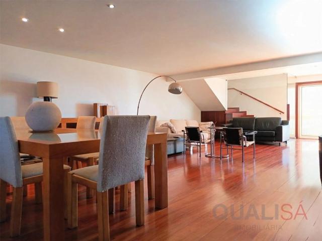 Prestigiosa casa de 448 m² à venda Braga