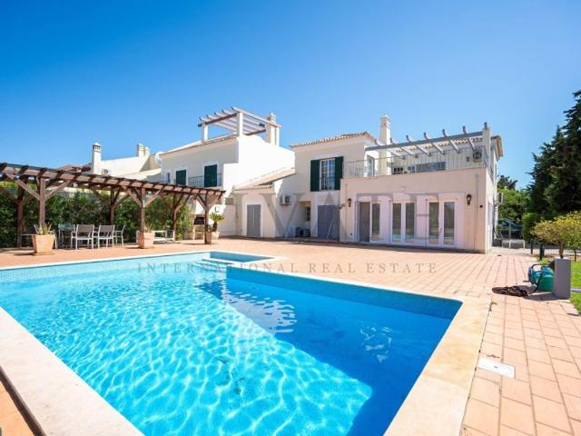 Prestigiosa casa de 450 m² para alugar Loulé, Portugal