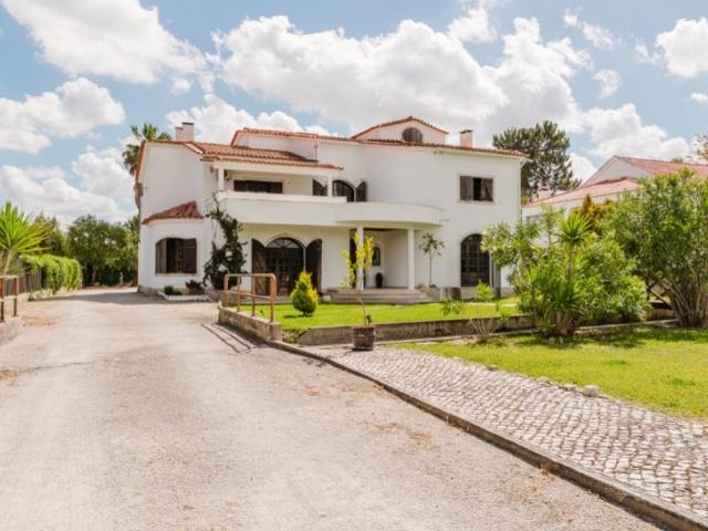 Casa de 683 m² à venda Palmela, Setúbal