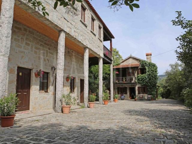 Prestigiosa casa de 403 m² à venda Oliveira do Hospital, Coimbra