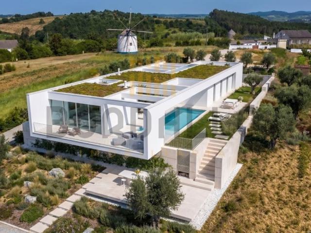 Prestigiosa casa de 414 m² à venda Bombarral, Leiria