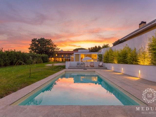 Prestigiosa casa de 533 m² à venda Maia, Portugal