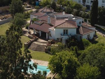 Prestigiosa casa de 678 m² à venda Loures, Lisboa