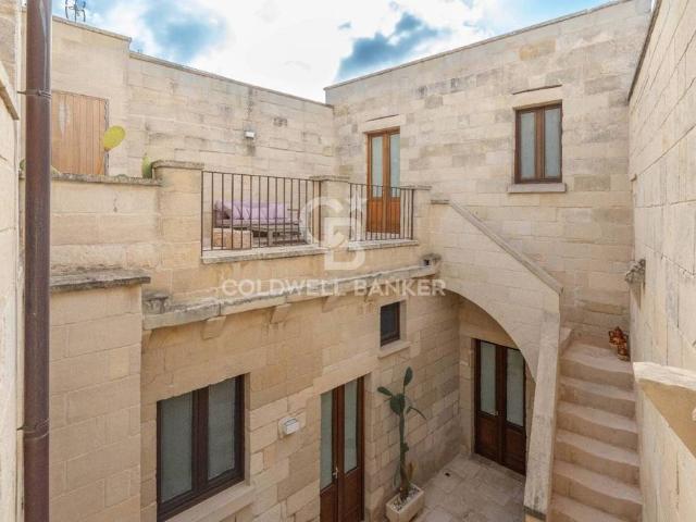 Prestigiosa casa di 190 mq in vendita Via Santa Lucia, Martano, Lecce, Puglia