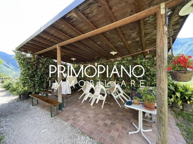 Prestigiosa casa di 210 mq Via Guido Lodron, Ala, Provincia di Trento, Trentino Alto Adige