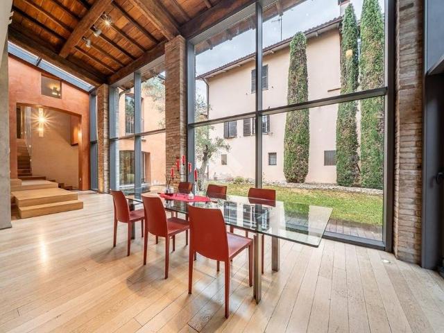 Prestigiosa casa di 332 mq in vendita Via Della Repubblica, 41, Cavriago, Emilia Romagna