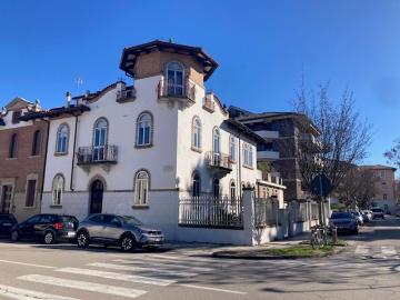Prestigiosa Casa Semindipendente di 550 mq in vendita VIA SAN PIO X, Padova, Veneto