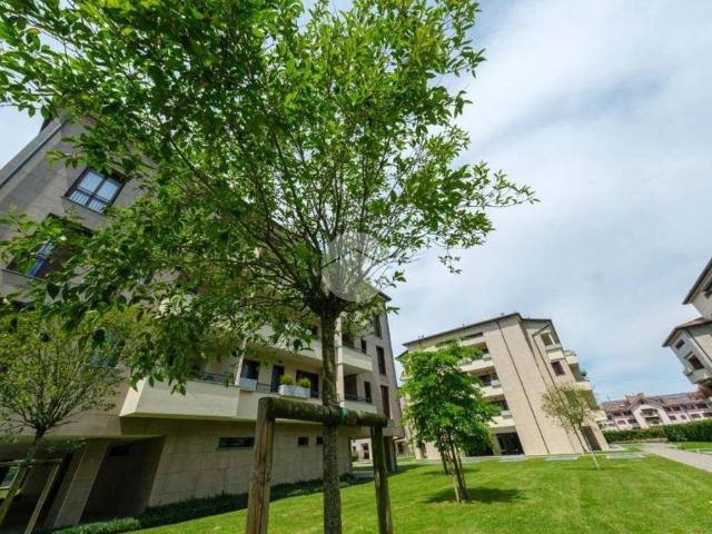 Prestigioso appartamento di 100 m² in vendita Via Bazzana Inferiore, 2, Assago, Lombardia