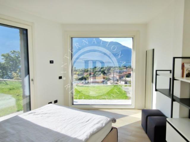 Prestigioso appartamento di 100 m² in vendita Domaso, Italia