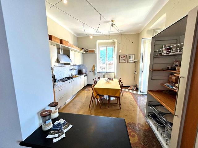 Prestigioso appartamento di 132 m² in vendita Corso Giuseppe Mazzini, Camogli, Genova, Liguria