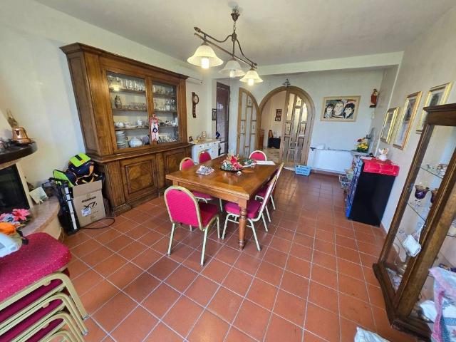 Prestigioso appartamento di 250 m² in vendita Via Masaccio, Poggio a Caiano, Prato, Toscana