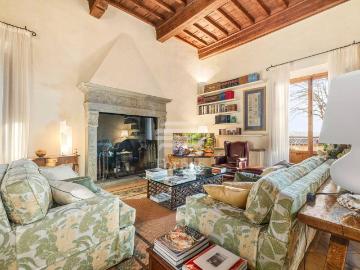 Prestigioso appartamento di 270 m² in vendita Firenze, Italia