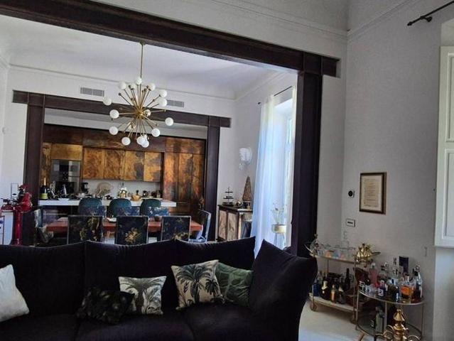 Prestigioso appartamento di 290 m² in vendita Piazza Cesare Beccaria, Firenze, Toscana