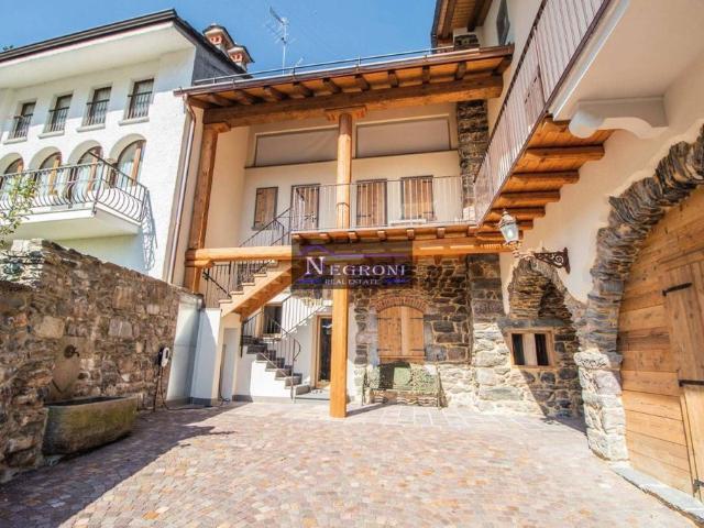 Prestigioso appartamento di 319 m² in vendita Via Bettuno Alto, 25, Gromo, Bergamo, Lombardia