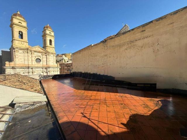 Prestigioso appartamento di 325 m² in vendita Via Azuni, Cagliari, Sardegna