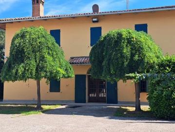 Prestigioso appartamento di 330 m² in vendita Via Saliceto, 28, Castel Maggiore, Emilia Romagna