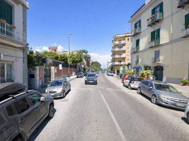 Prestigioso appartamento di 70 m² in vendita Via Alessandro Manzoni, Napoli, Campania