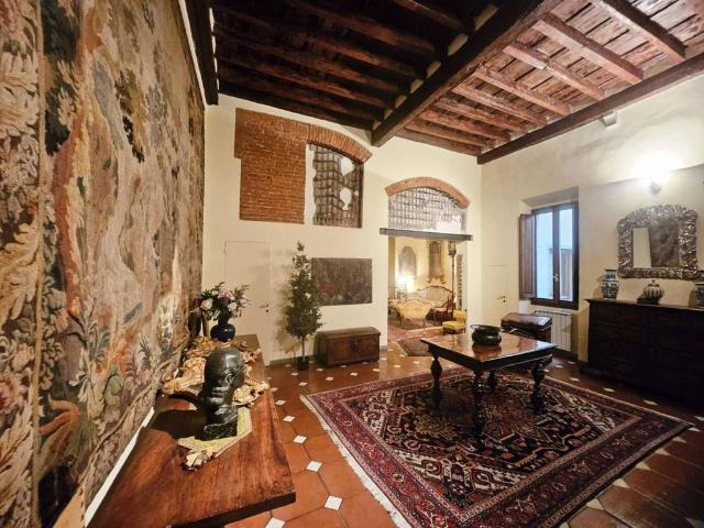 Prestigioso appartamento in vendita Via dei Tornabuoni, Firenze, Toscana
