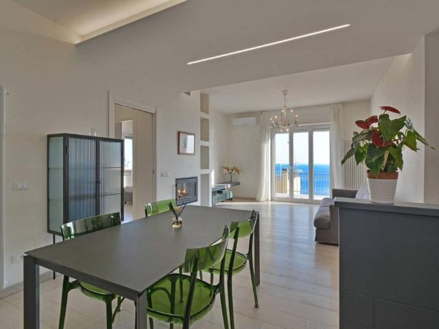Prestigioso appartamento in vendita Via Nazario Sauro, Borgio, Savona, Liguria