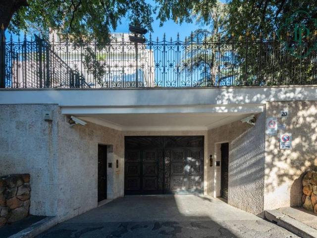 Prestigioso appartamento in vendita Viale di Villa Grazioli, Roma, Lazio