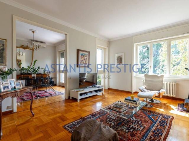 Prestigioso appartamento in vendita Viale Duilio, Milano, Lombardia