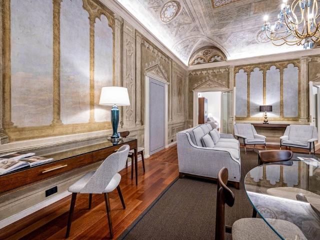 Prestigioso appartamento in vendita Piazza del Duomo, Firenze, Toscana