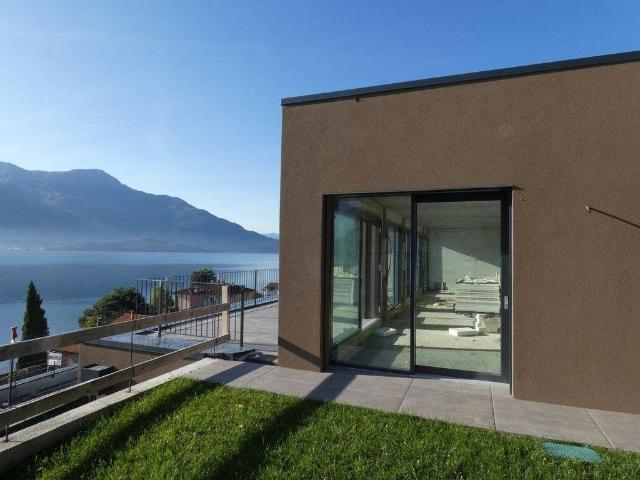 Prestigioso appartamento in vendita SS340dir, Vercana, Como, Lombardia