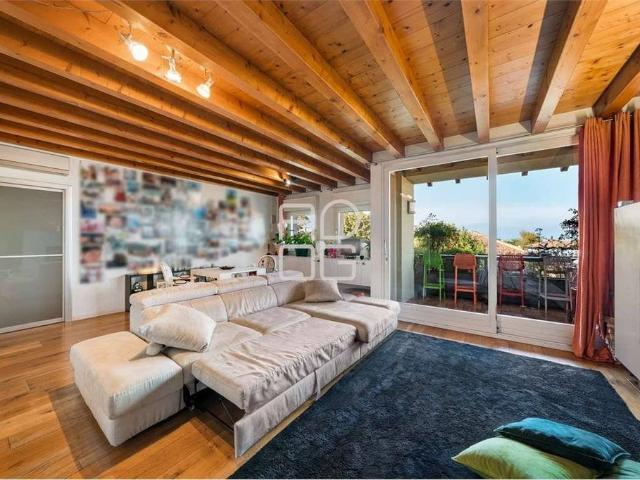 Prestigioso attico in vendita Viale Cavour, Desenzano del Garda, Lombardia
