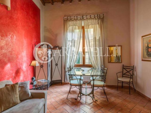 Una Residenza A Reddito Nel Cuore Più Esclusivo Di FIRENZE 438m² Firenze