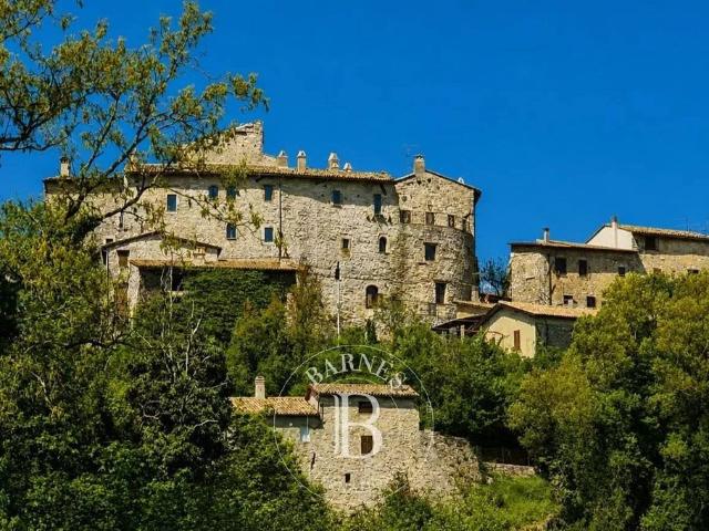 Prestigioso complesso residenziale in vendita Frazione Montebibico, Spoleto, Perugia, Umbria